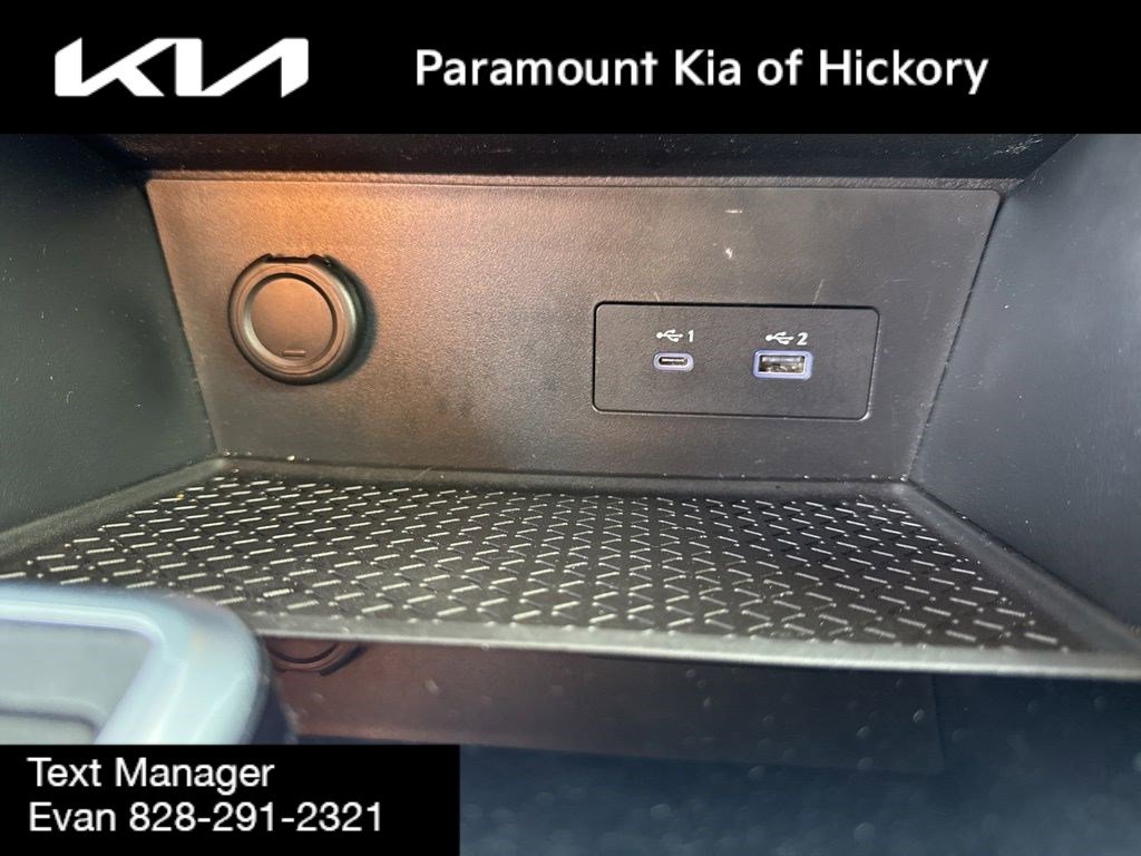 Used 2022 Nissan Pathfinder SL w/ SL Black Package image 23