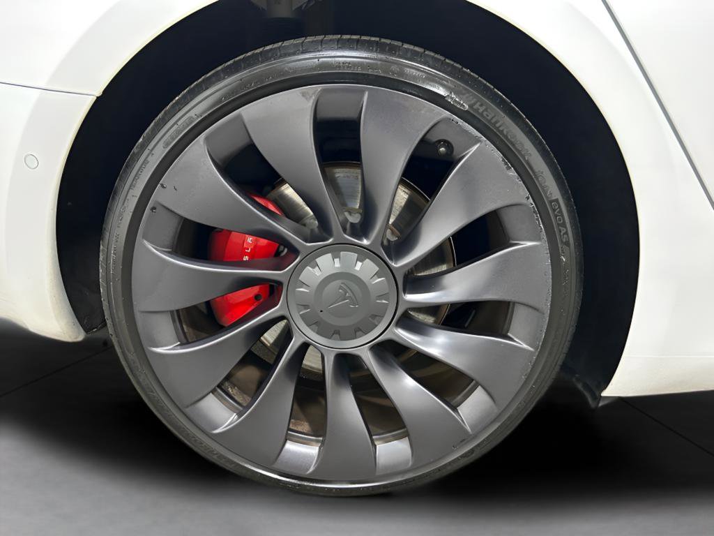 Used 2021 Tesla Model 3 Performance image 10