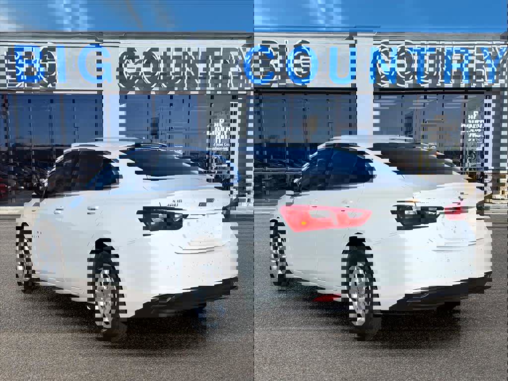 Used 2024 Chevrolet Malibu LS image 3