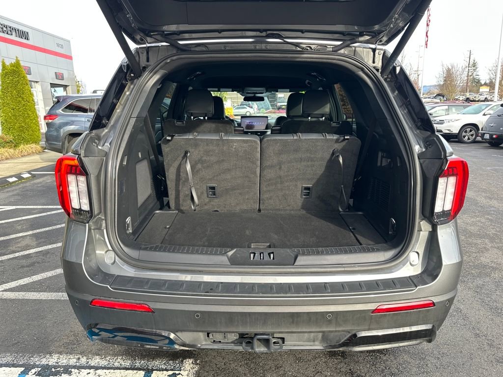 Used 2025 Ford Explorer ST-Line image 27