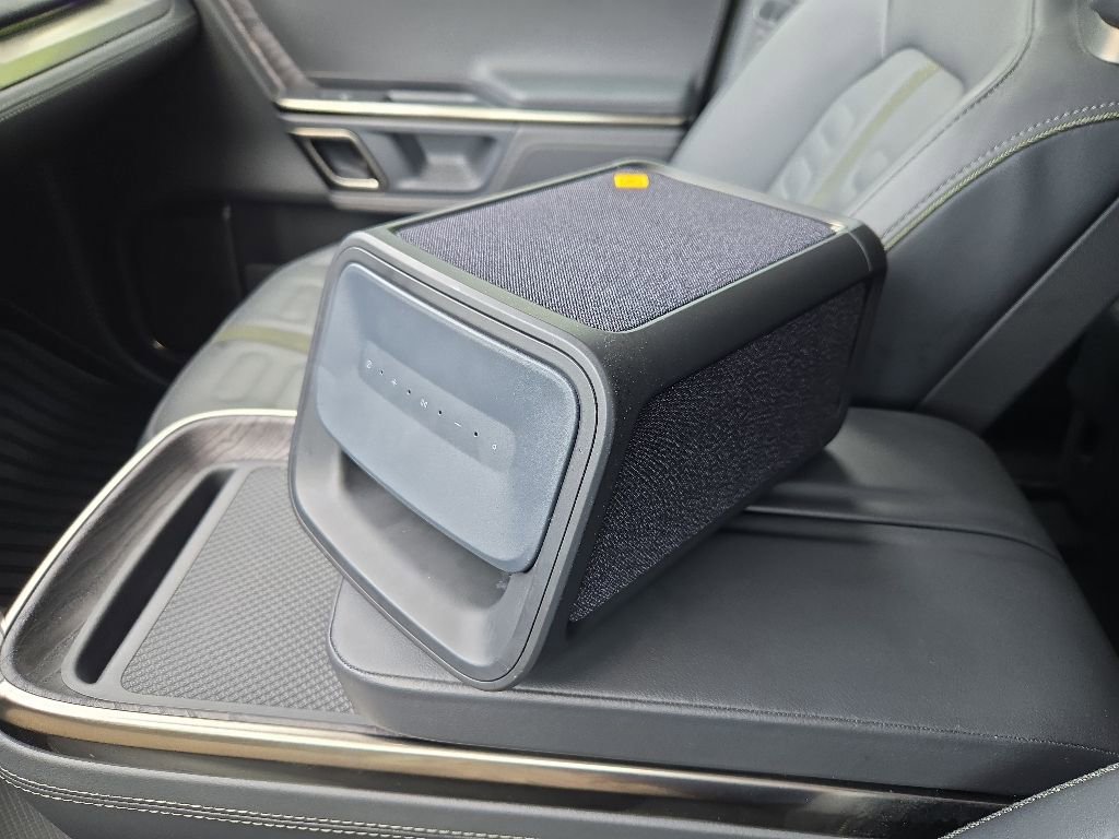 Used 2022 Rivian R1S Launch Edition AWD/4WD image 36