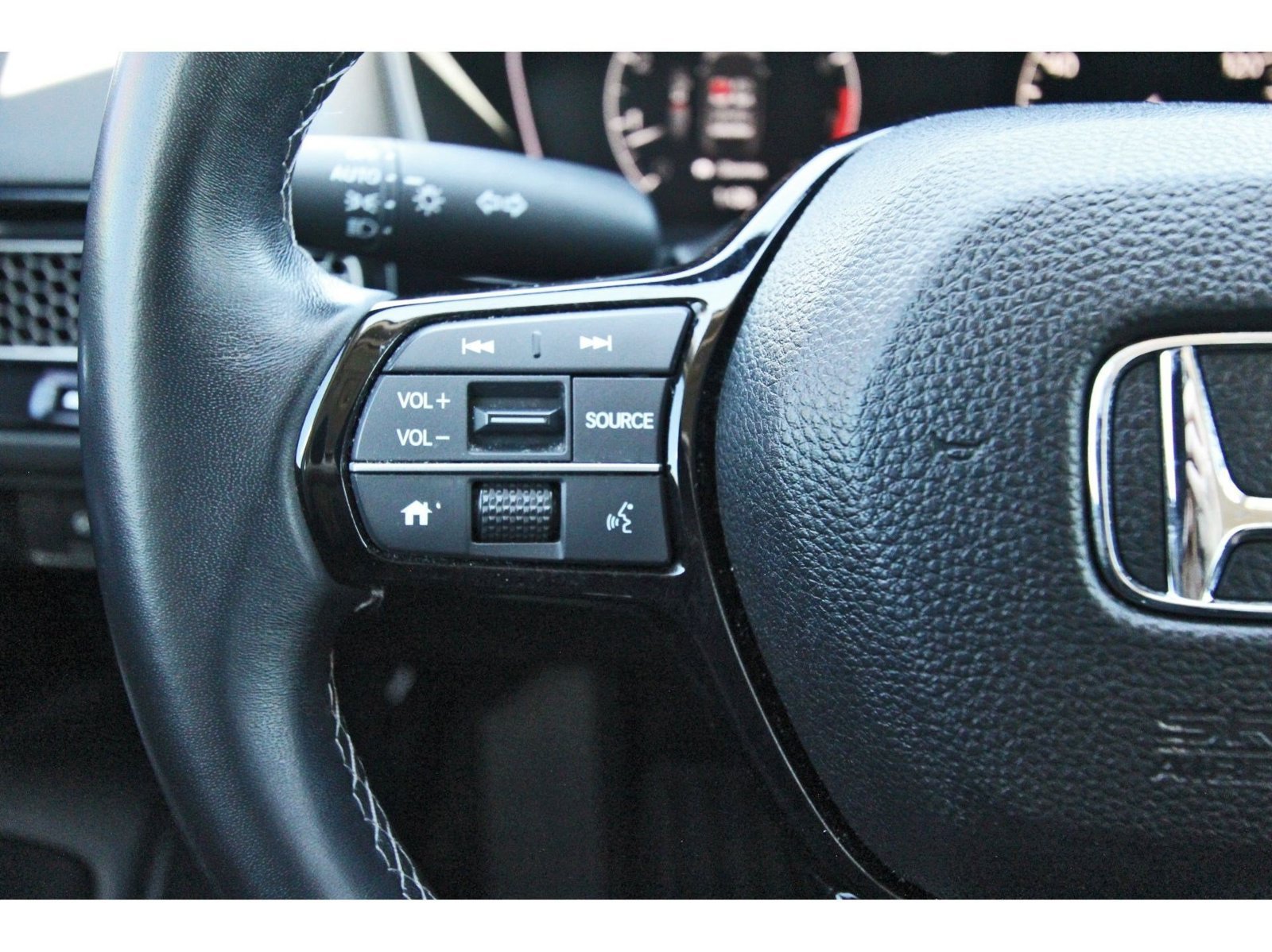 Used 2024 Honda Civic EX image 16