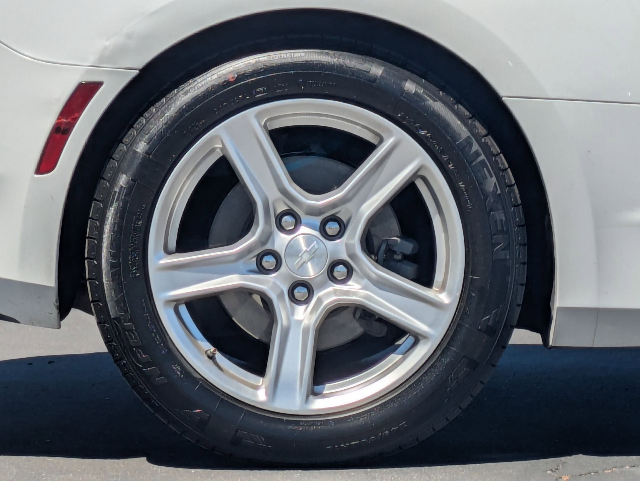 Used 2022 Chevrolet Camaro LT image 9