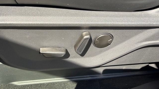 Used 2025 Ford Expedition Max Platinum AWD/4WD image 11