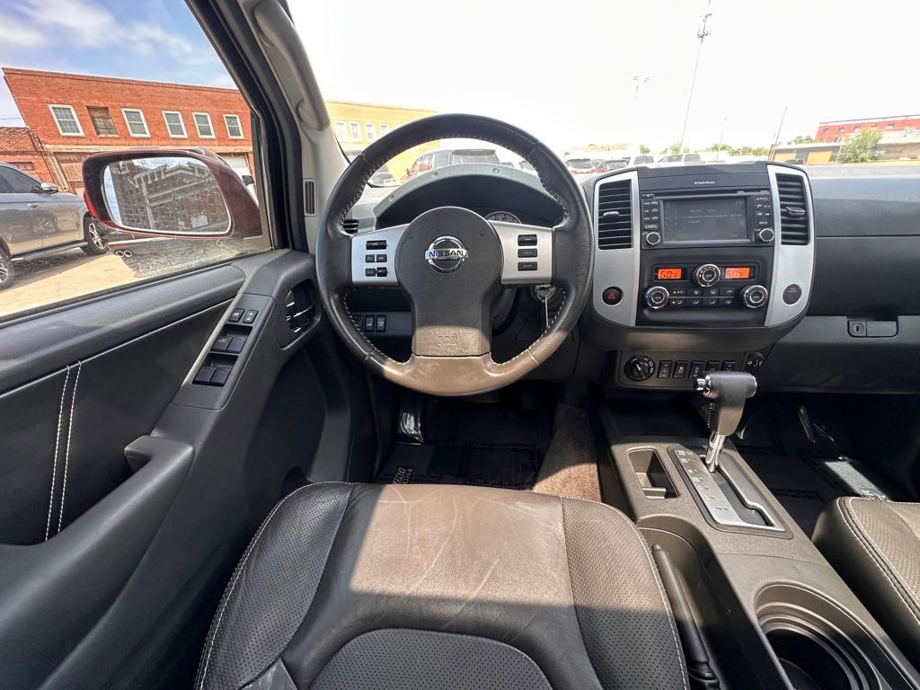 Used 2017 Nissan Frontier PRO-4X w/ Pro-4x Luxury Package AWD/4WD image 18