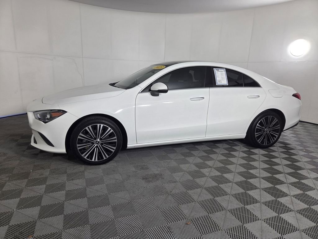 Used 2023 Mercedes-Benz CLA 250 4MATIC w/ Premium Package image 10