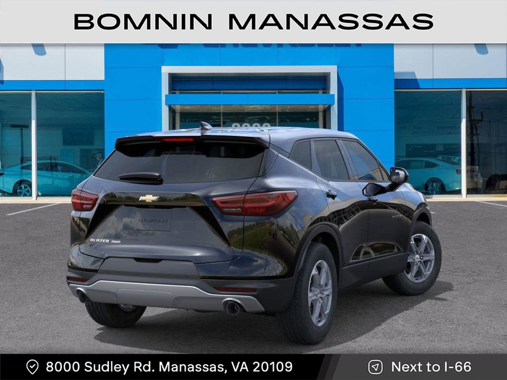 New 2026 Chevrolet Blazer LT image 4