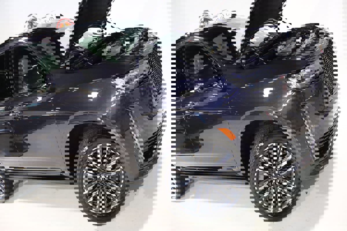 Used 2024 Cadillac Escalade Sport w/ Touring Package image 80