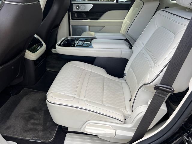 Certified 2022 Lincoln Navigator Black Label AWD/4WD image 23