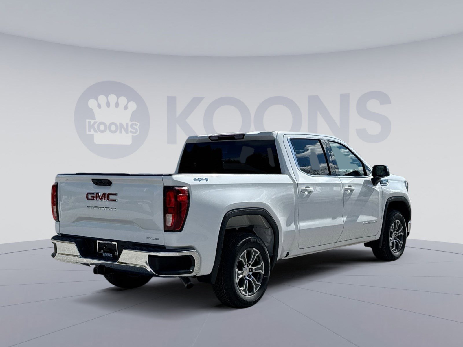 New 2026 GMC Sierra 1500 SLE image 7