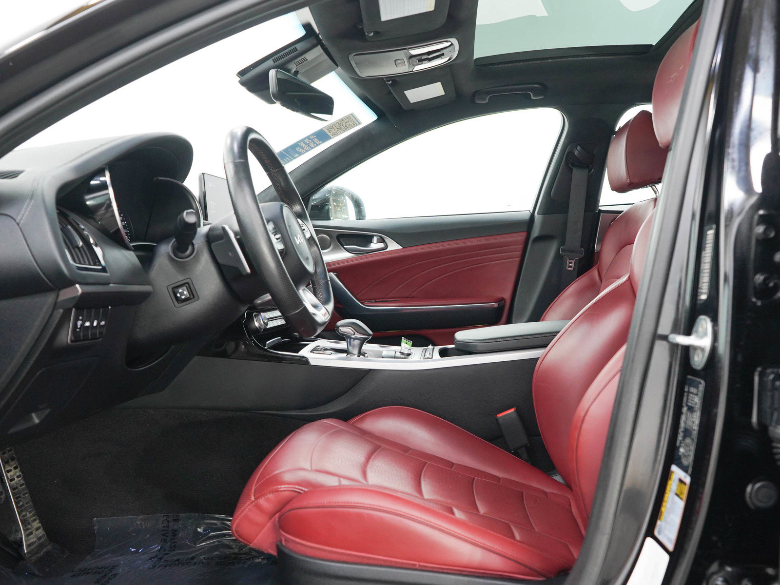 Used 2022 Kia Stinger GT2 AWD/4WD image 23