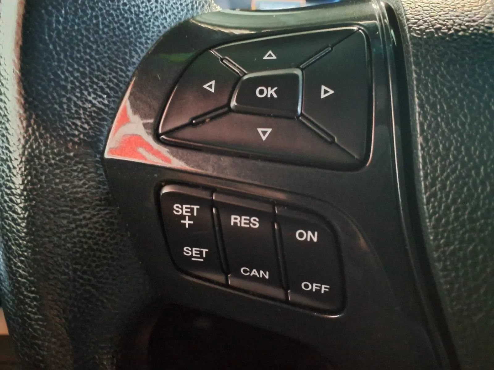 Used 2016 Ford Explorer XLT w/ Equipment Group 202A AWD/4WD image 25