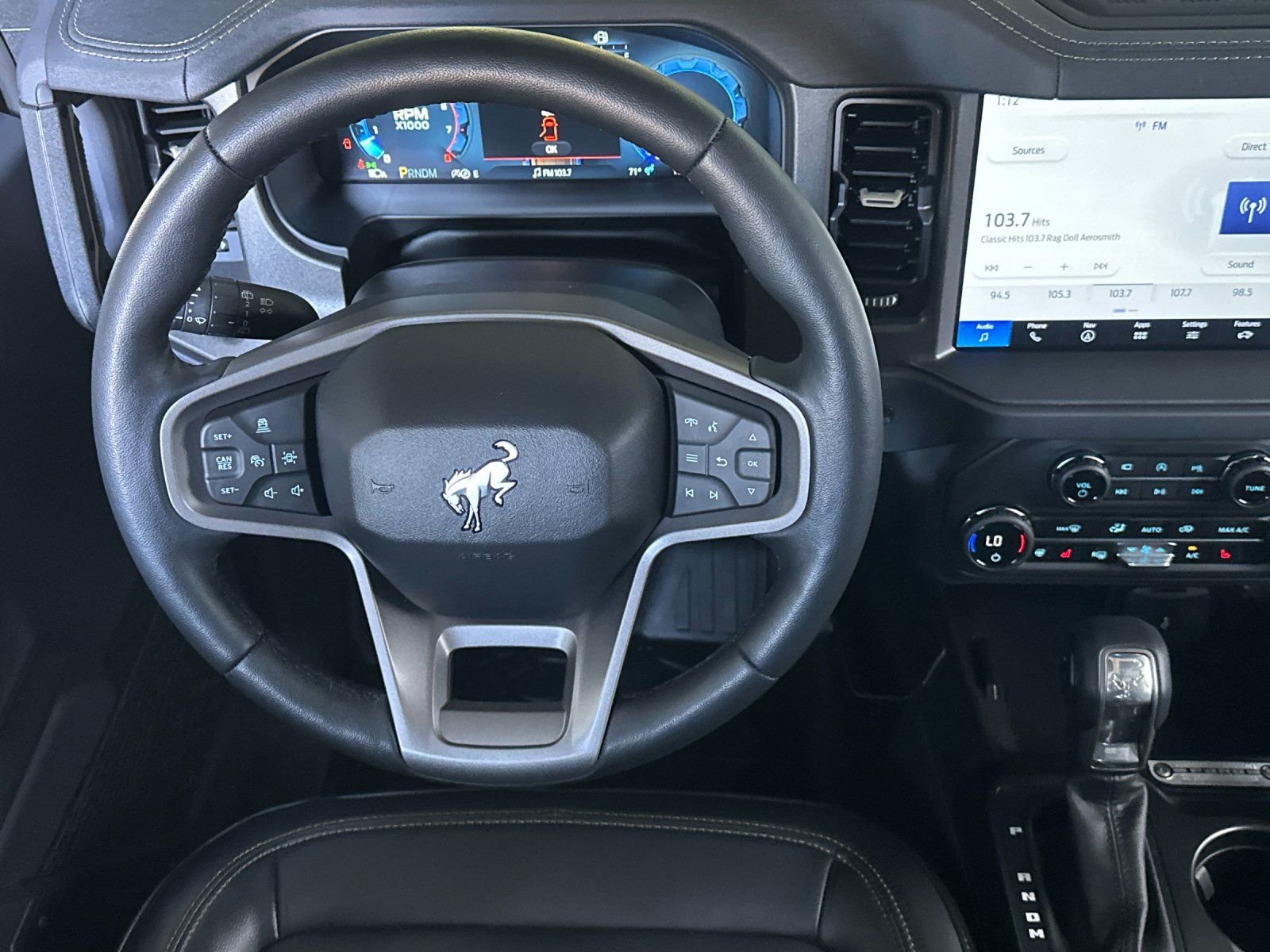 Used 2025 Ford Bronco Badlands AWD/4WD image 14