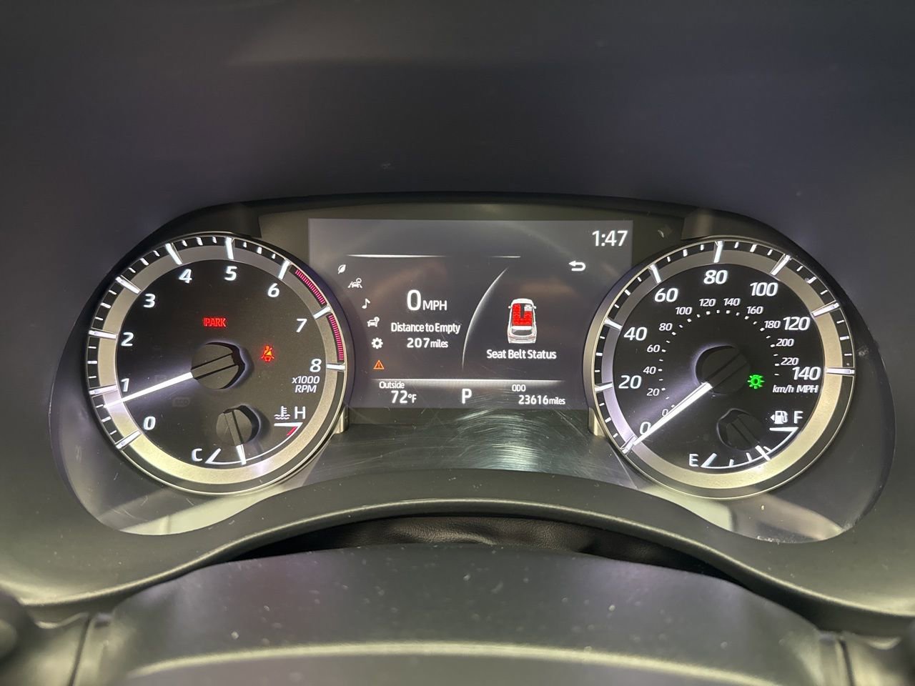 Used 2023 Toyota Highlander XLE image 19