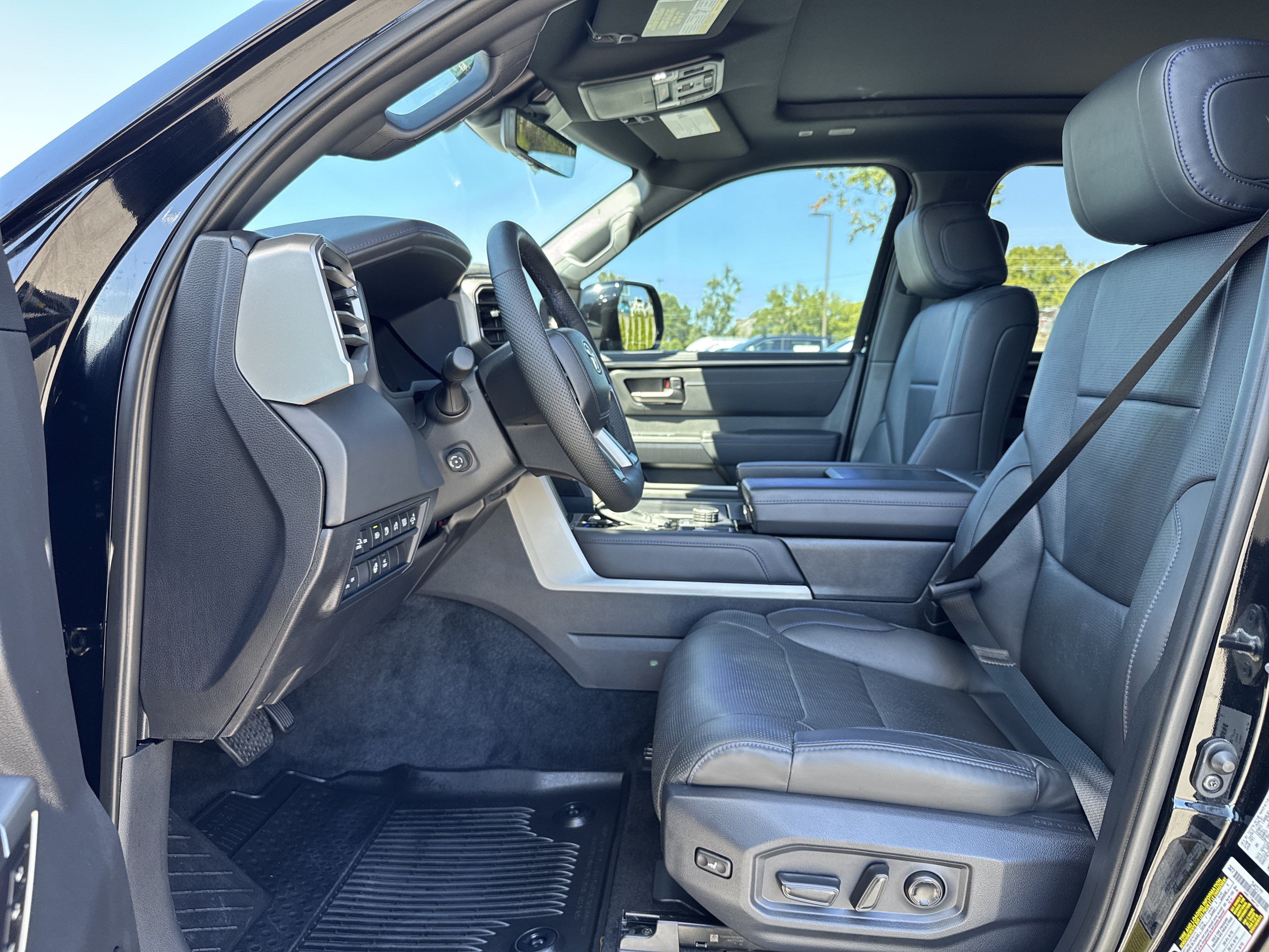 Used 2026 Toyota Sequoia Platinum AWD/4WD image 17