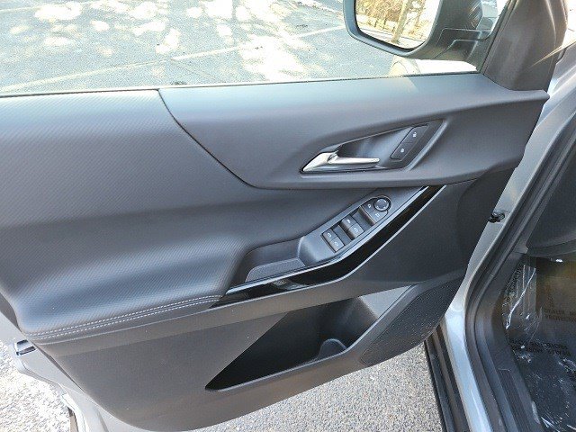 Used 2025 Chevrolet Equinox LT image 20