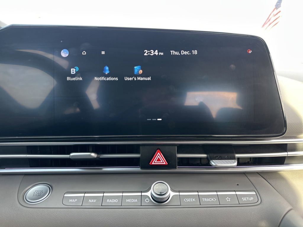 Used 2024 Hyundai Elantra SEL image 40