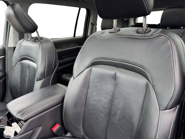 Certified 2023 Jeep Grand Cherokee L Limited w/ Trailer Tow Group (B) image 13