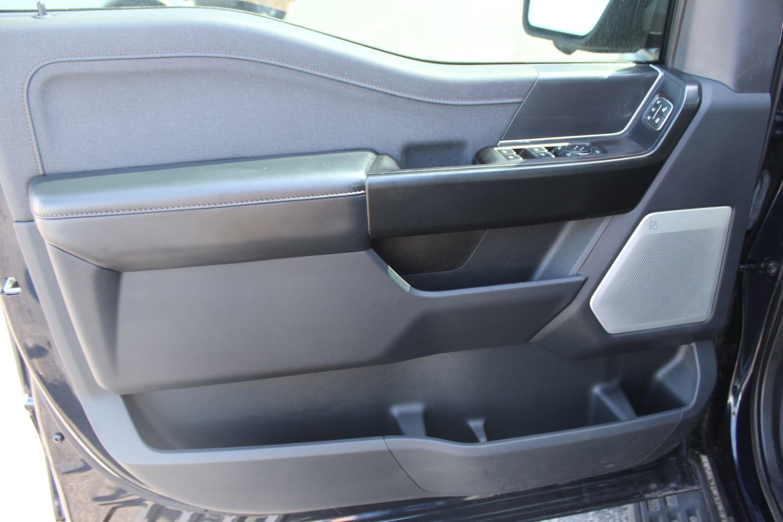 Used 2022 Ford F150 Raptor w/ Equipment Group 801A High AWD/4WD image 25