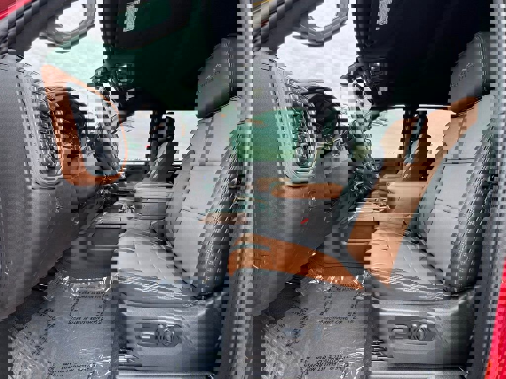 Used 2022 Chevrolet Silverado 2500 High Country w/ Safety Package II image 28