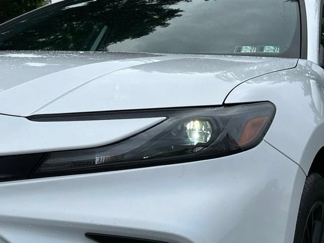 Used 2025 Toyota Camry SE AWD/4WD image 11