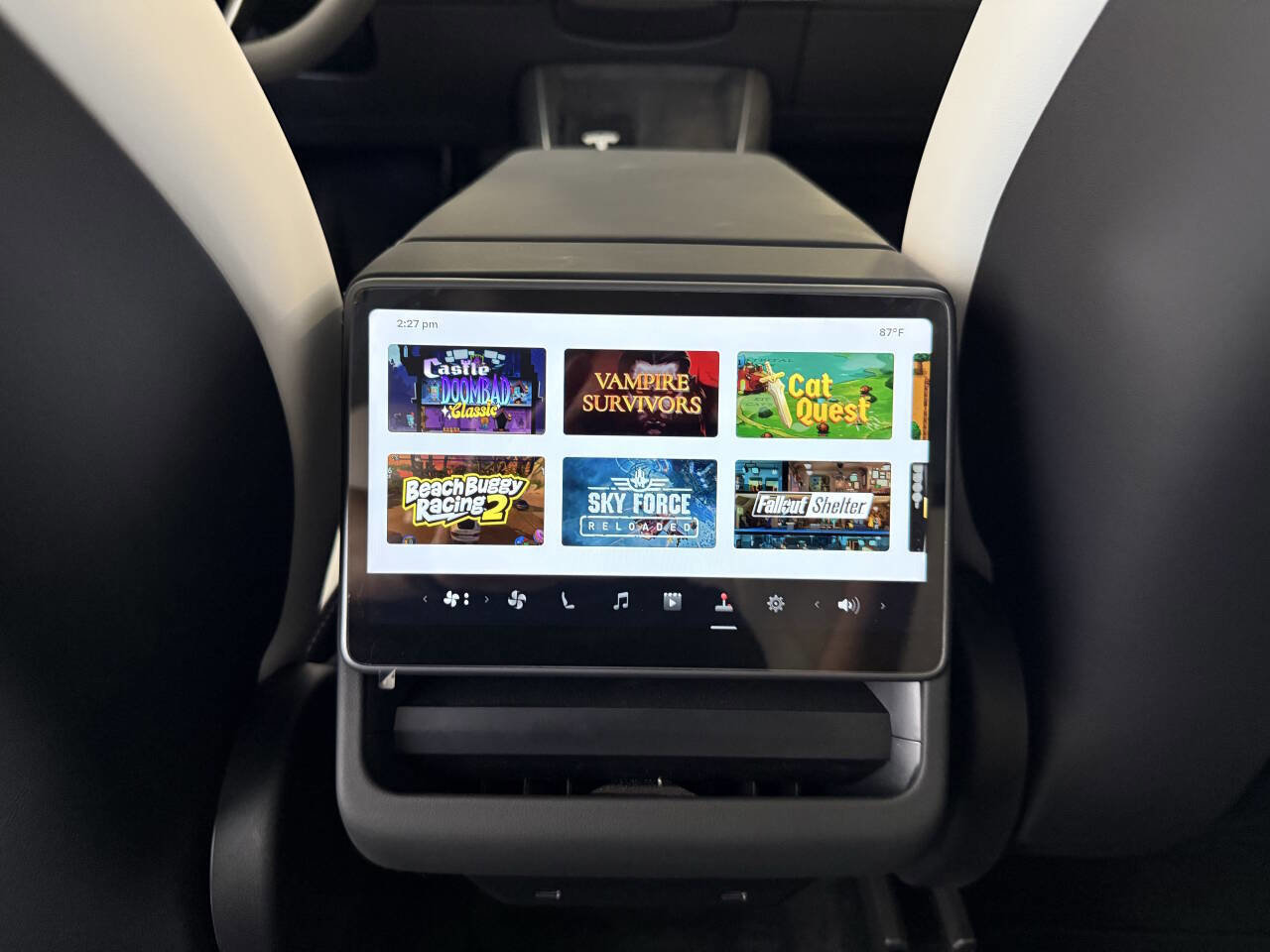 Used 2026 Tesla Model Y Long Range image 25