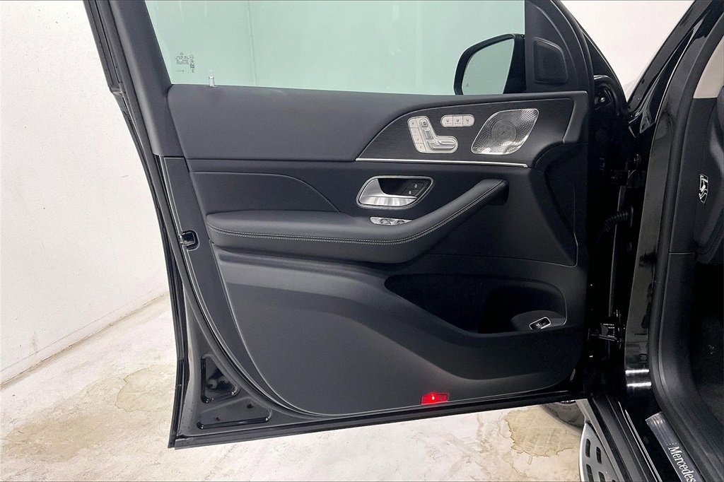 Used 2025 Mercedes-Benz GLE 580 4MATIC image 10