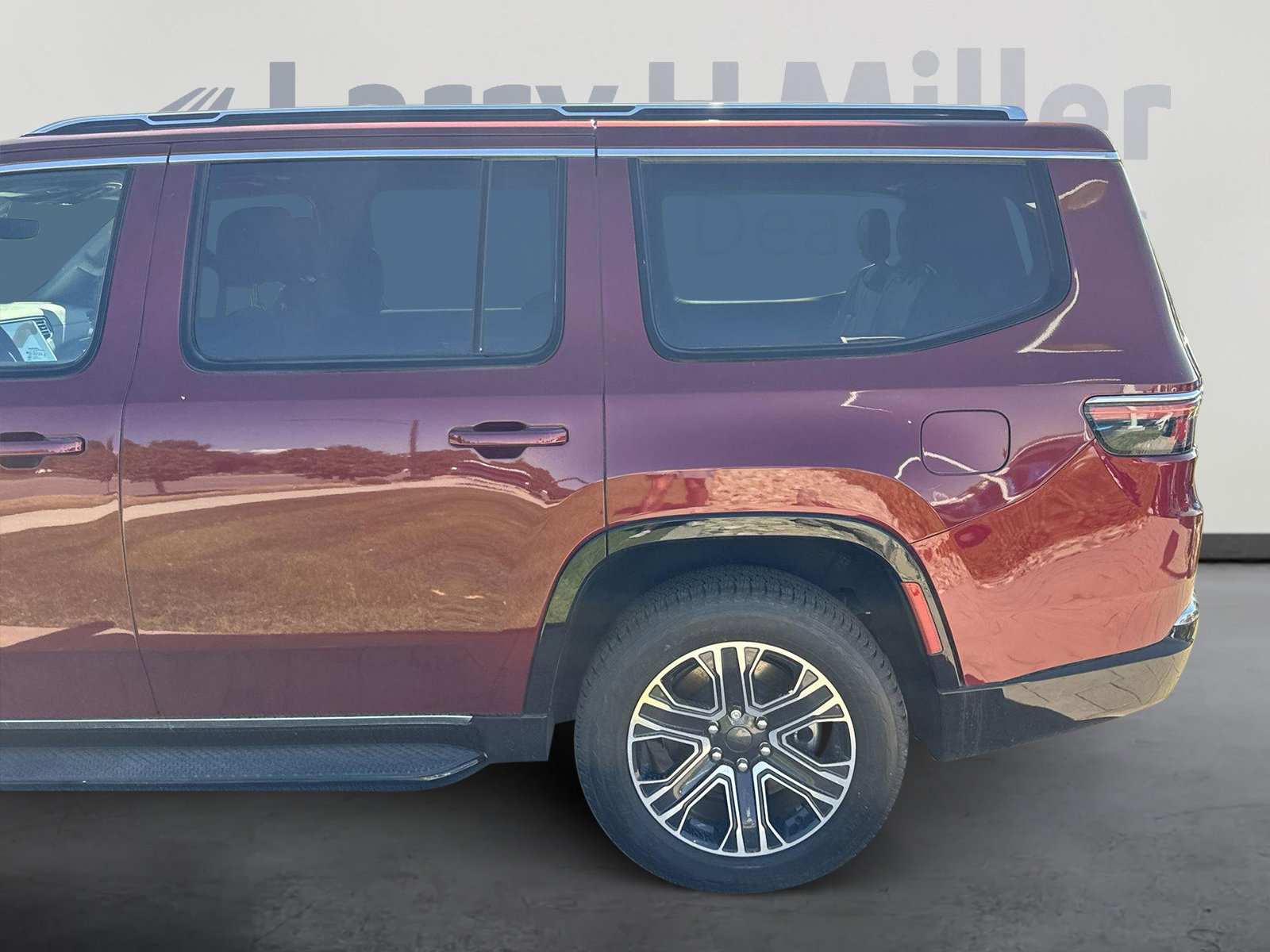 New 2024 Jeep Wagoneer Base w/ Premium Group I image 13