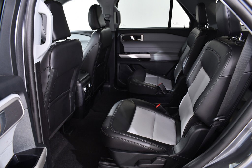Used 2023 Ford Explorer XLT w/ Equipment Group 202A image 16