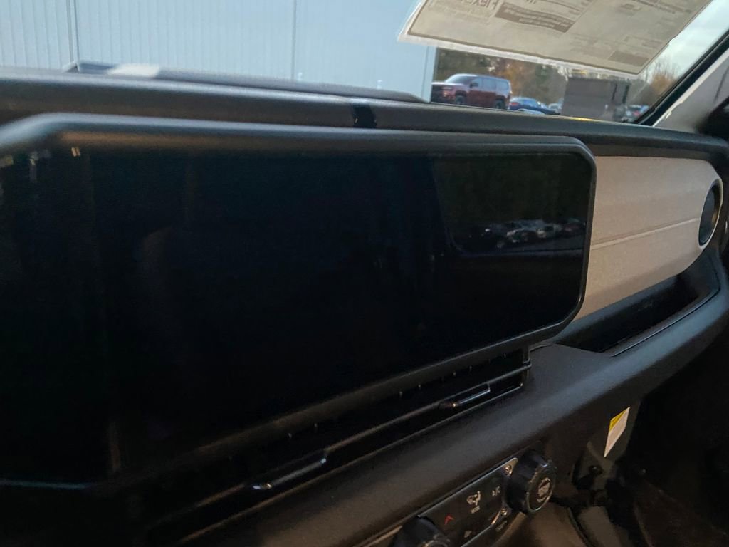 New 2026 Jeep Gladiator Sport image 19