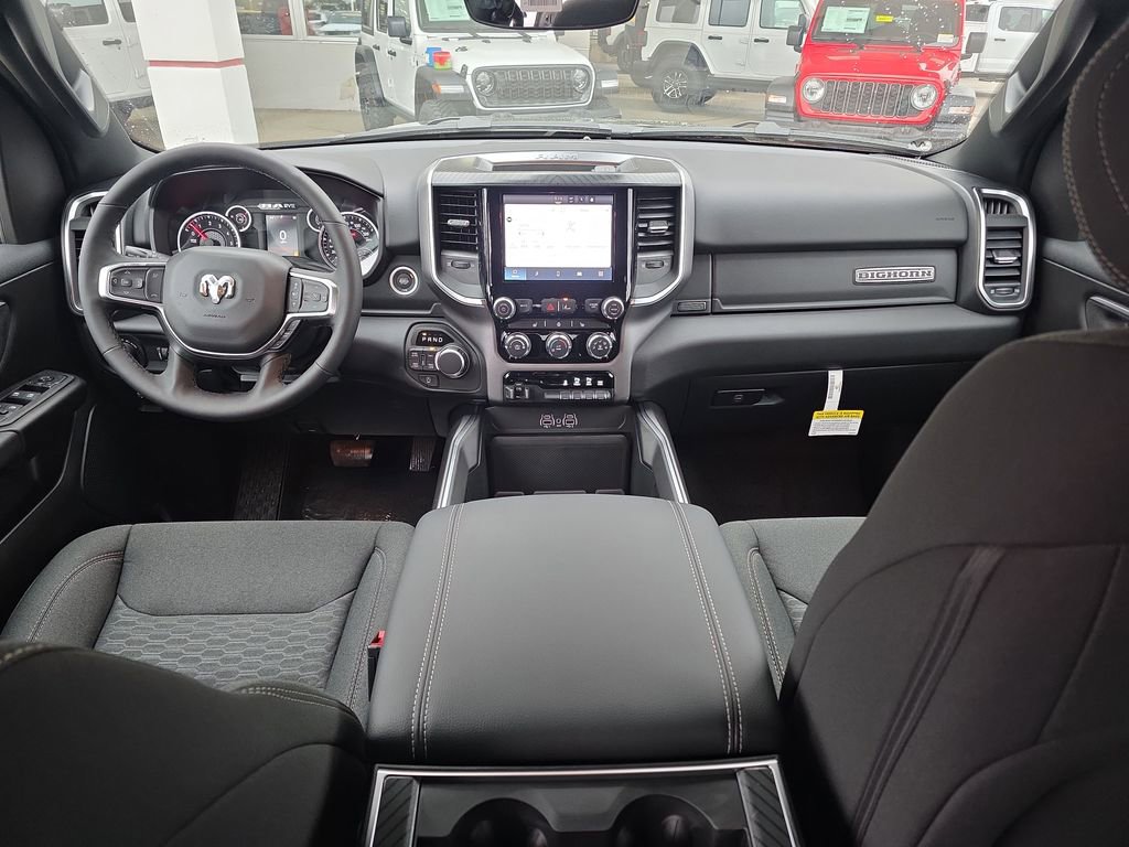 New 2026 RAM 1500 4x4 Crew Cab image 7