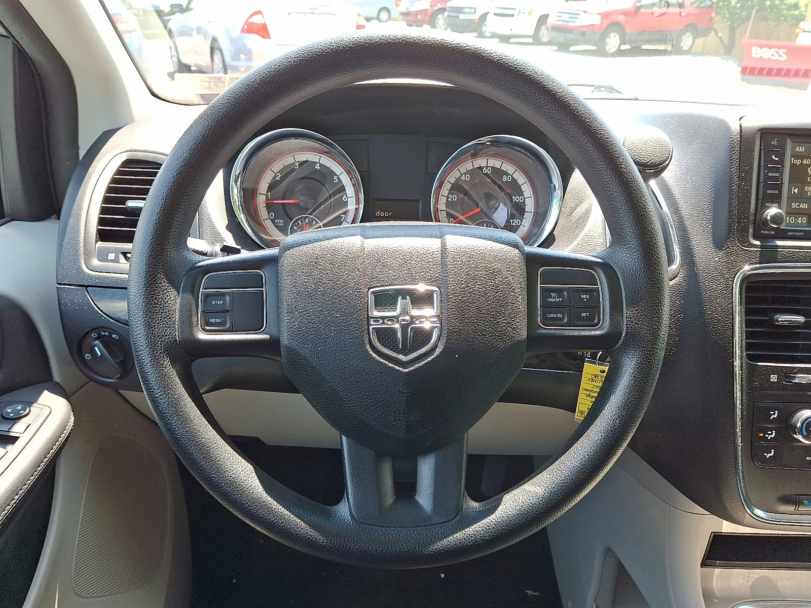 Used 2016 Dodge Grand Caravan SXT image 21