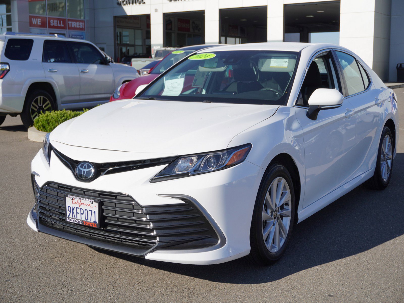 Used 2024 Toyota Camry LE image 7