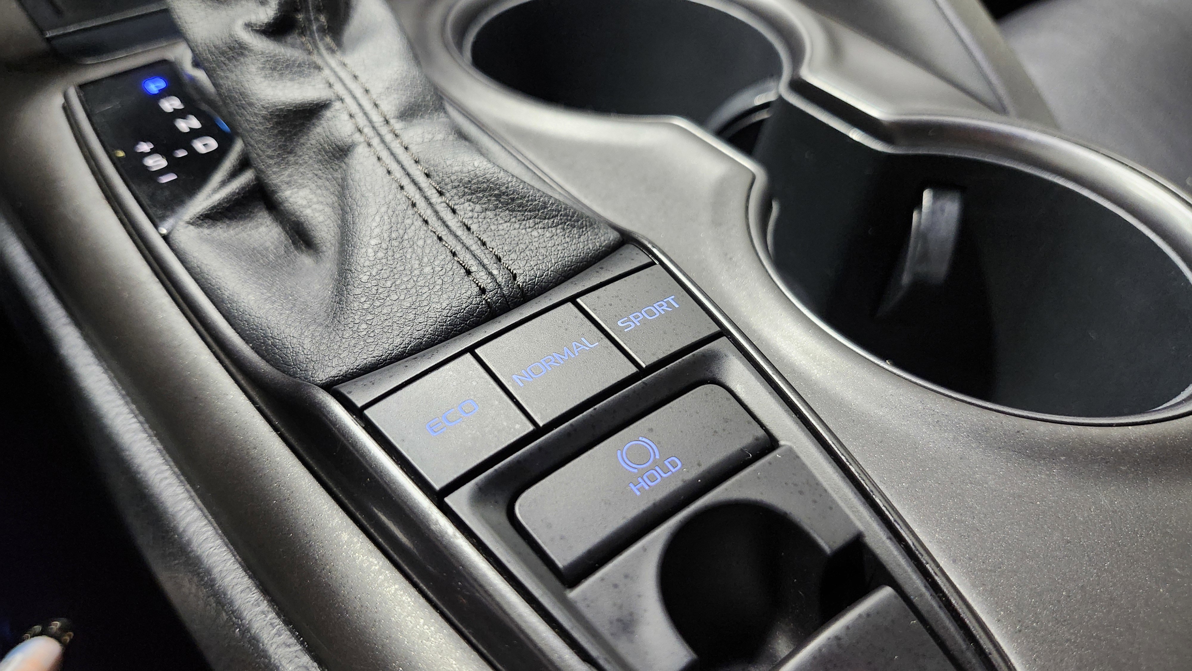 Used 2021 Toyota Camry XSE image 32