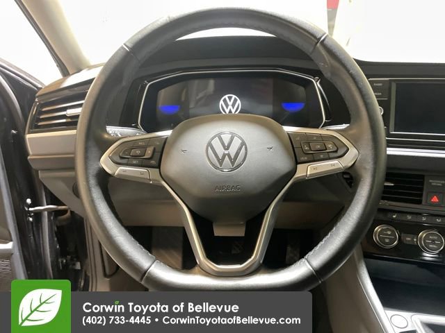 Used 2024 Volkswagen Jetta SE image 22