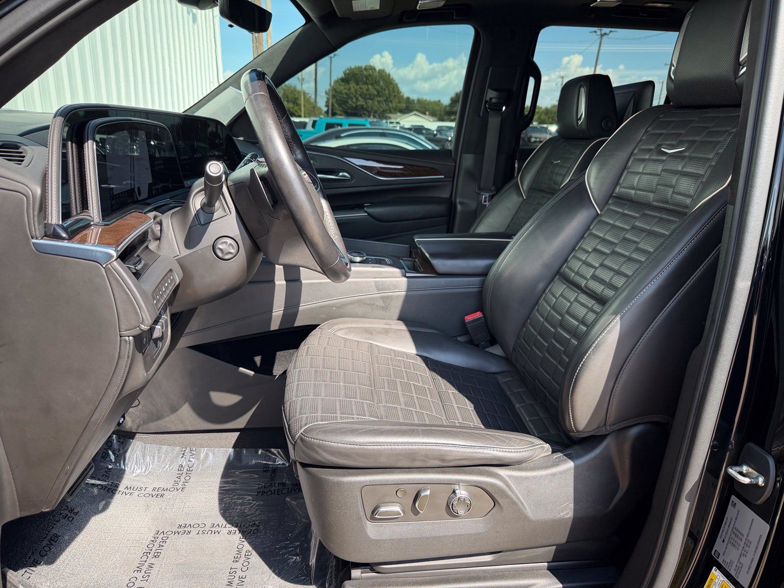 Used 2021 Cadillac Escalade Sport Platinum AWD/4WD image 28