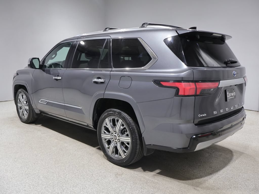 Used 2023 Toyota Sequoia Capstone AWD/4WD image 4