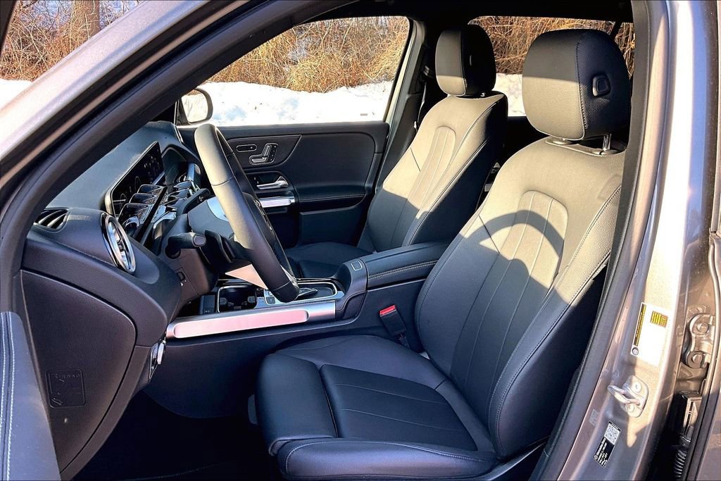 Used 2026 Mercedes-Benz GLB 250 4MATIC image 27