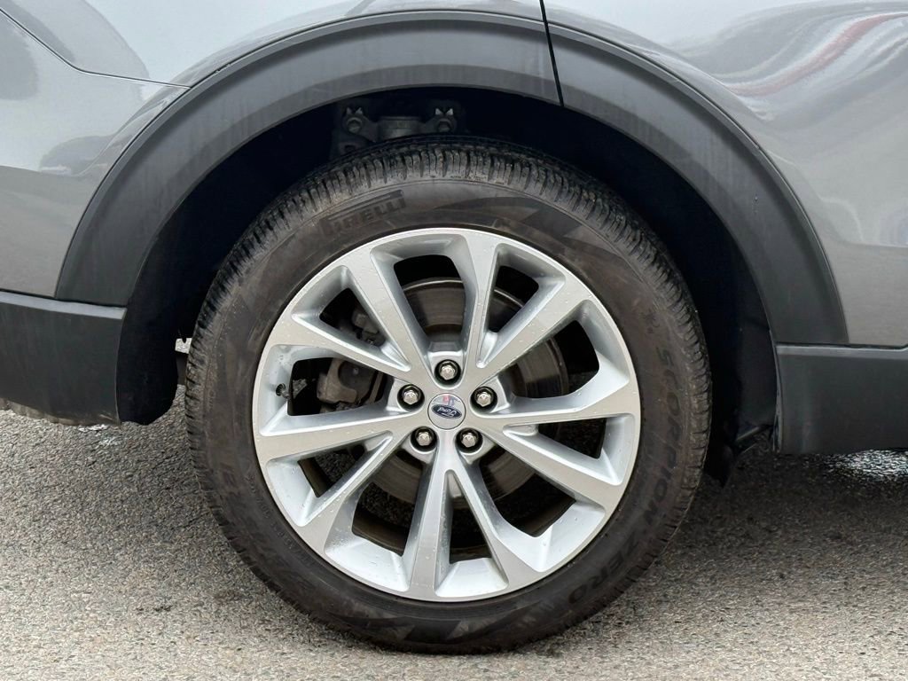 Used 2023 Ford Explorer Platinum w/ Technology Package image 7