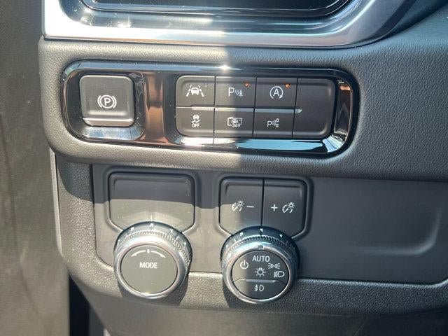 New 2026 GMC Yukon Elevation RWD image 25