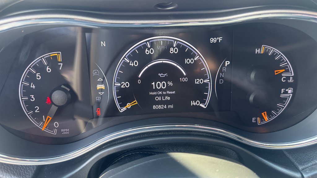 Used 2018 Jeep Grand Cherokee Laredo AWD/4WD image 18