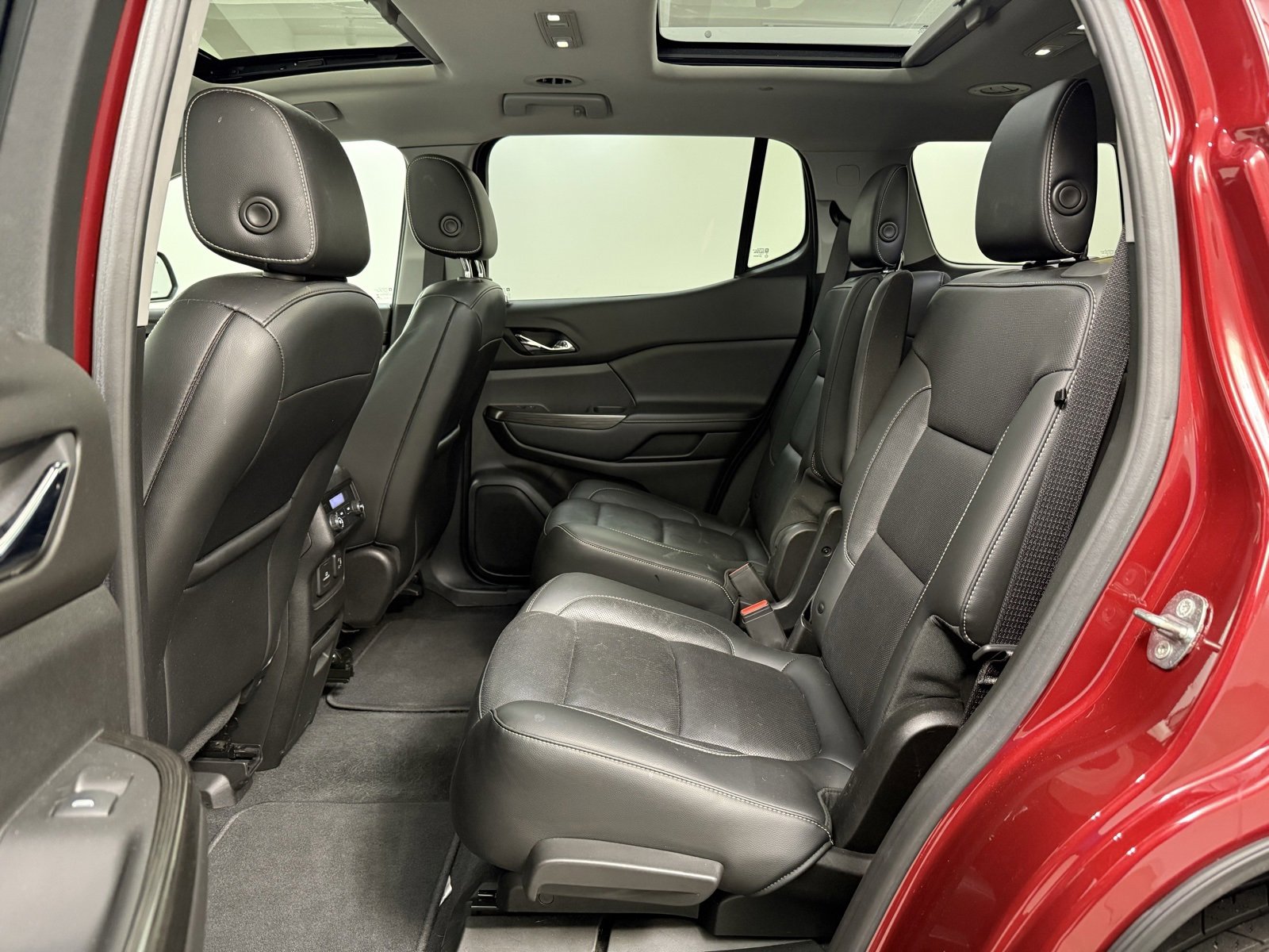 Used 2019 GMC Acadia SLT image 22