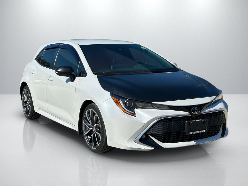 Used 2022 Toyota Corolla XSE FWD image 3