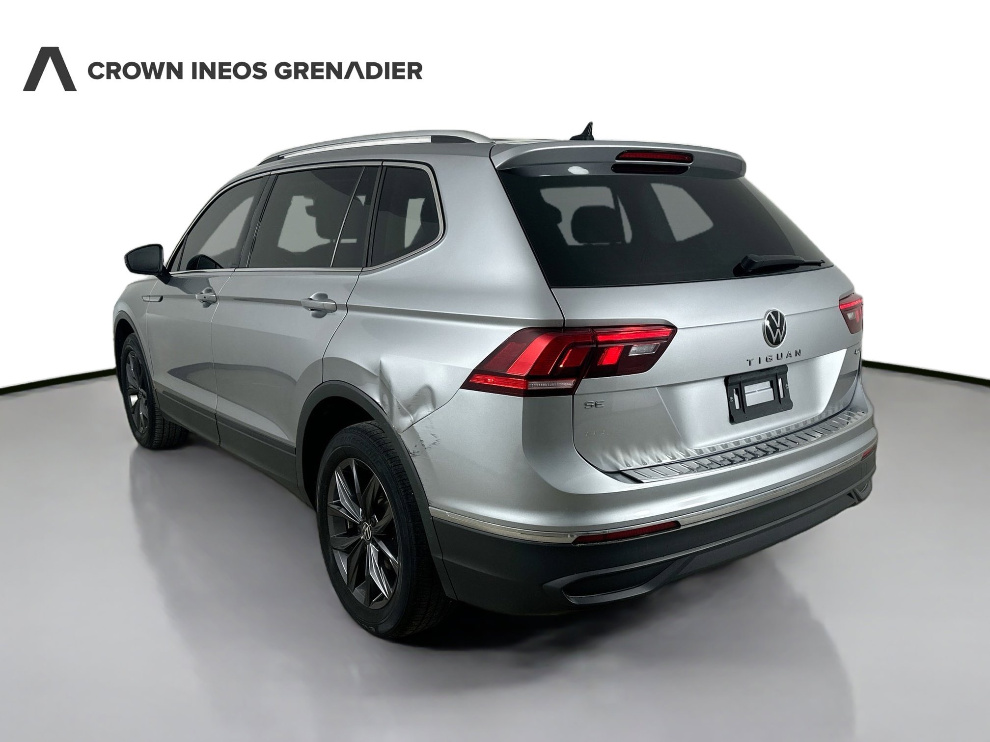 Used 2022 Volkswagen Tiguan SE AWD/4WD image 7
