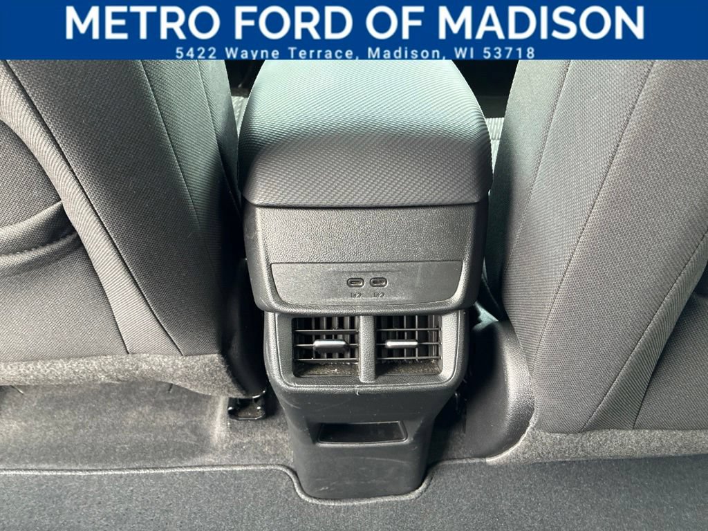 Used 2025 Chevrolet Equinox LT AWD/4WD image 13