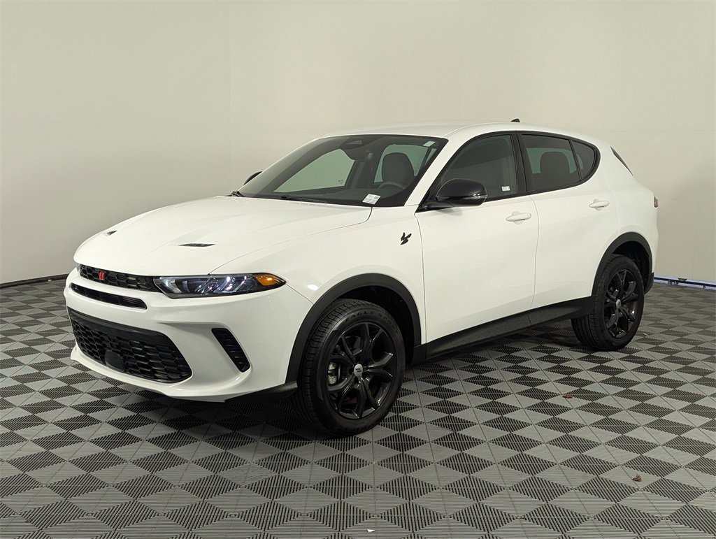 Used 2024 Dodge Hornet GT w/ GT Blacktop Package image 9