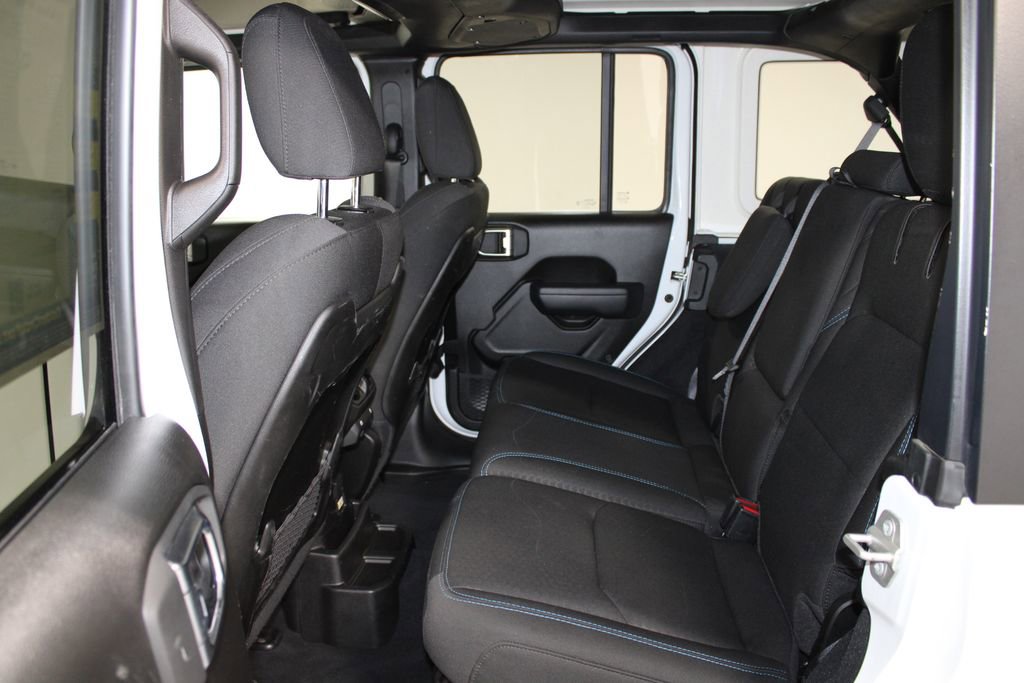 Used 2024 Jeep Wrangler Unlimited Rubicon 4xe AWD/4WD image 27