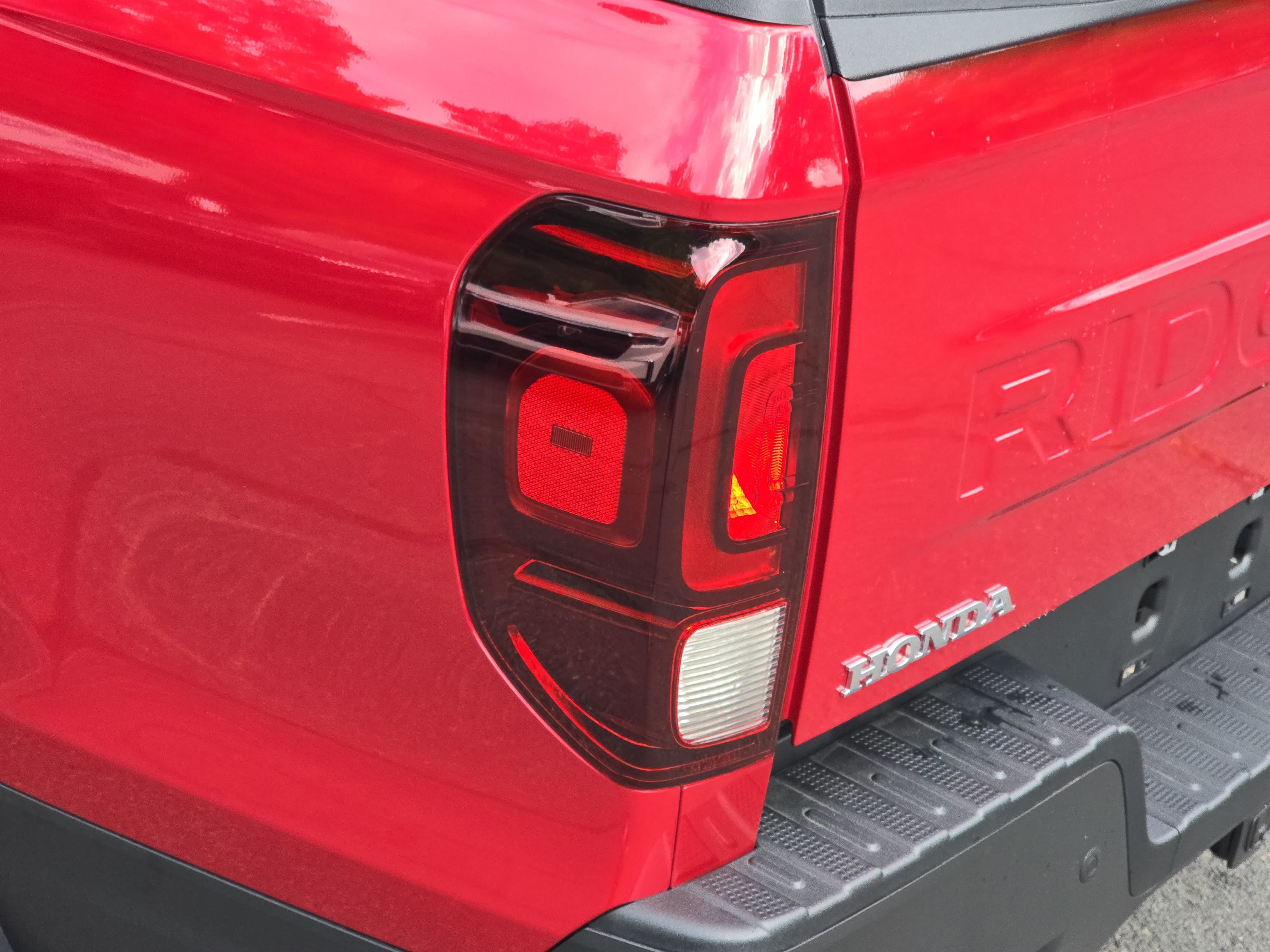 Used 2025 Honda Ridgeline Black Edition image 35