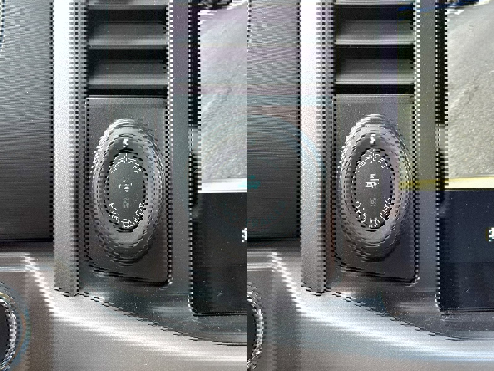 New 2025 Ford F150 Lightning XLT image 45