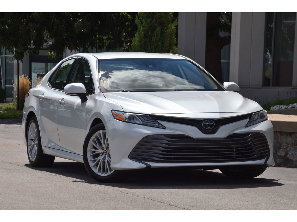 Used 2020 Toyota Camry XLE